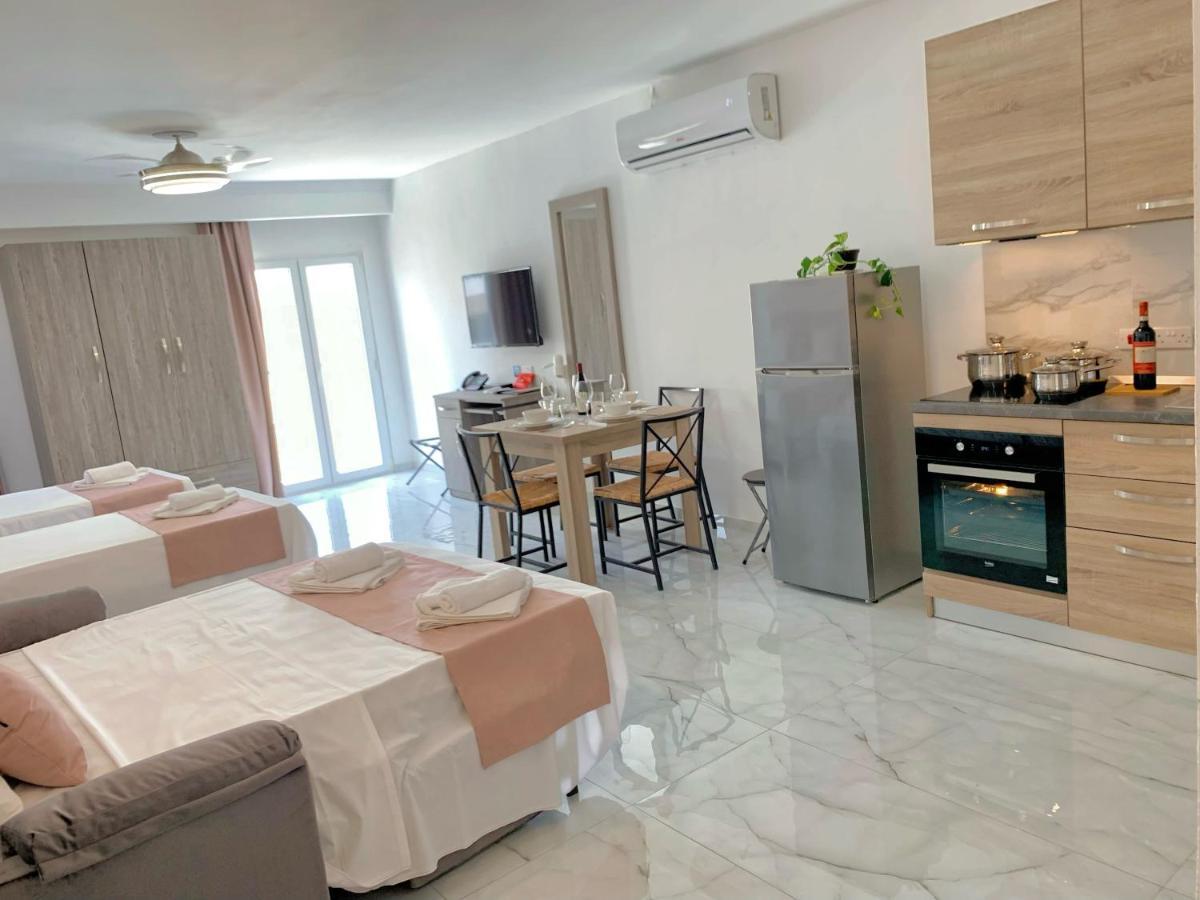 For Rest Aparthotel เซนต์พอลส์เบย์ ภายนอก รูปภาพ
