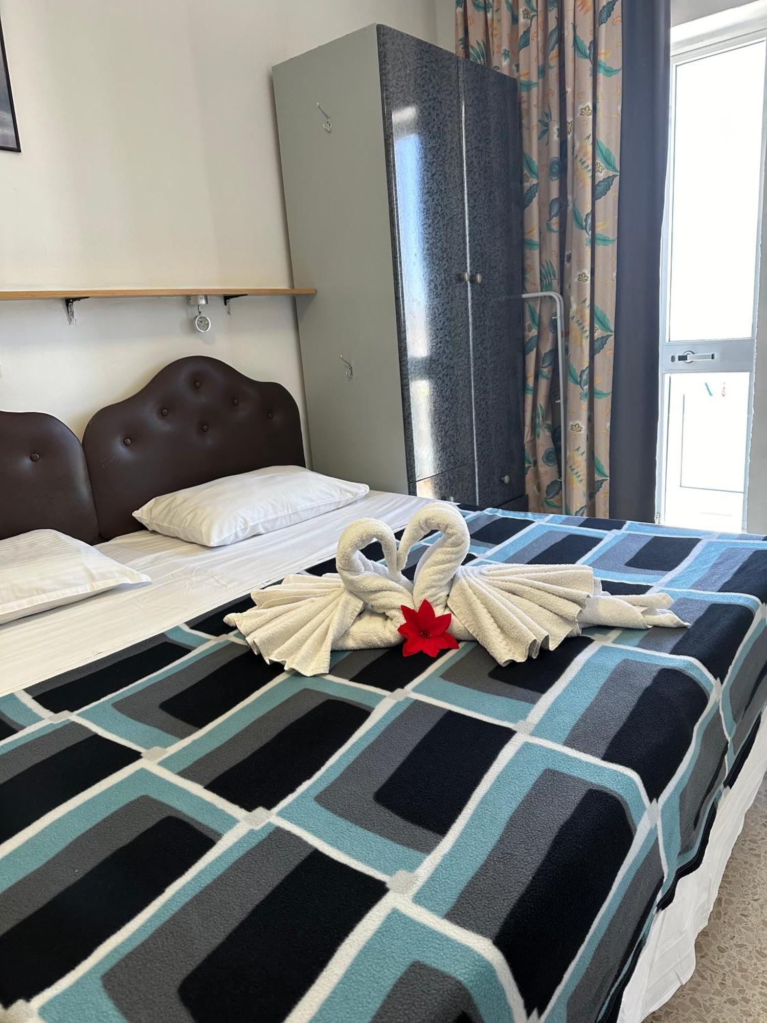 For Rest Aparthotel เซนต์พอลส์เบย์ ภายนอก รูปภาพ